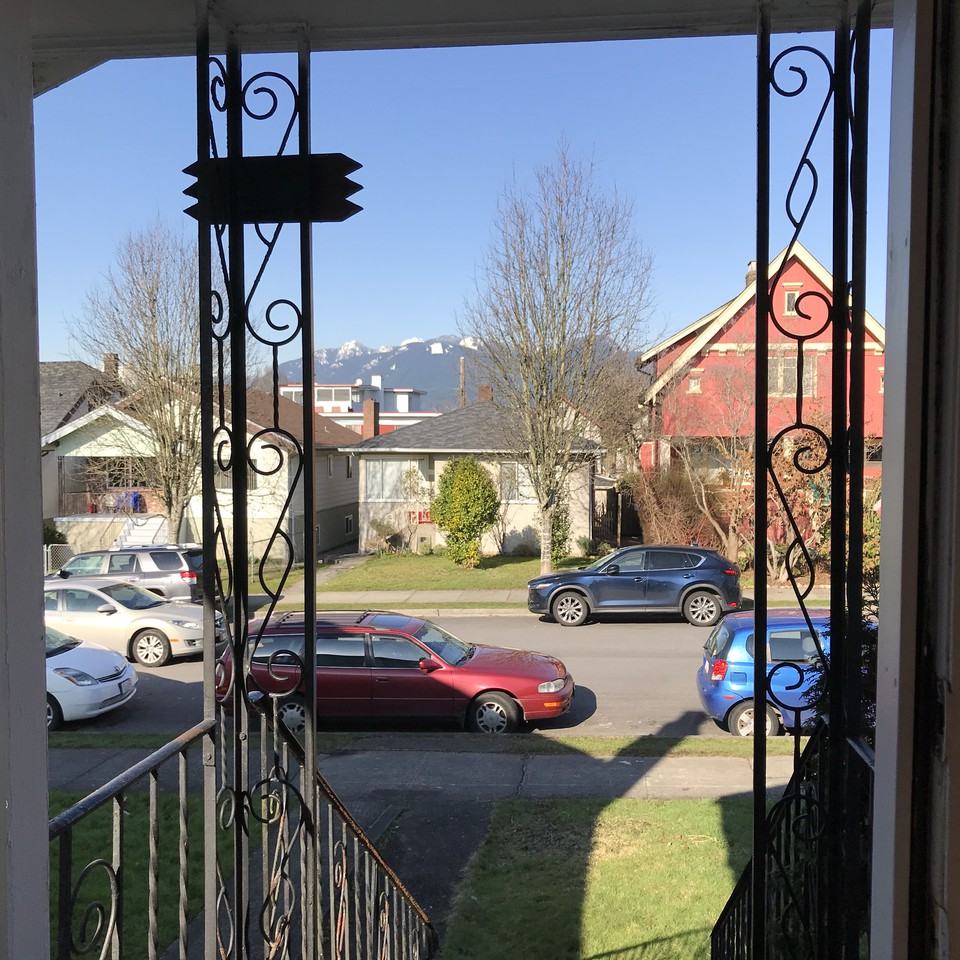 2430 Franklin Street - Photo 3 of 22