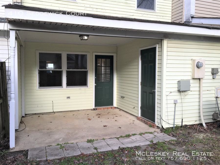 410 Sedgewick Court - Photo 2 of 20