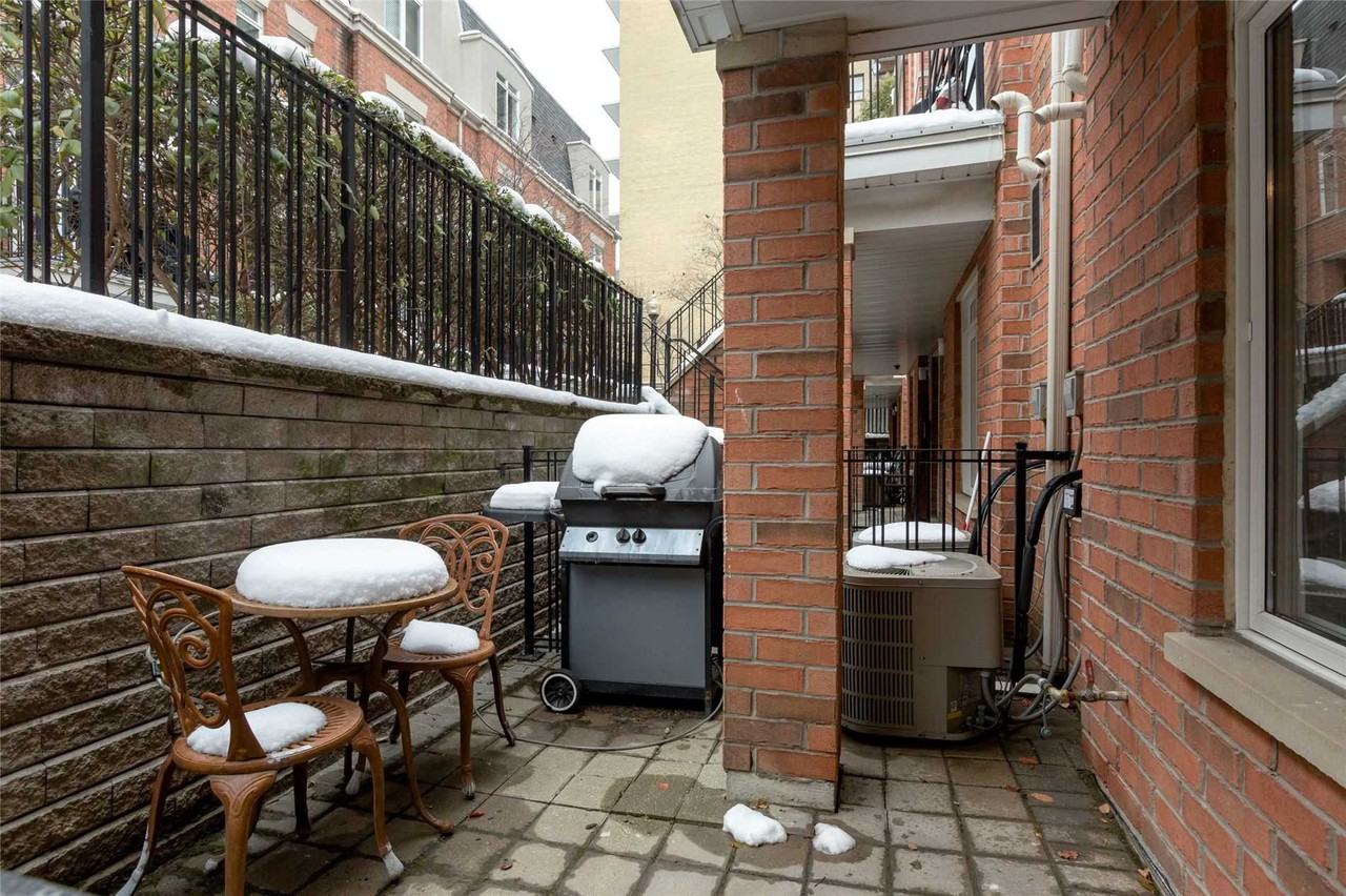415 Jarvis Street - Photo 5