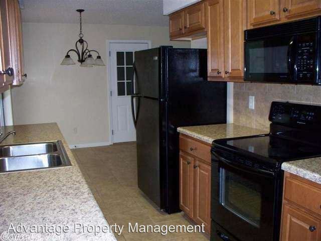 332 Snead - Photo 2 of 6