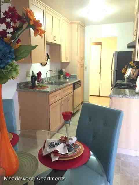 1555 W. Middlefield Road - Photo 3 of 30