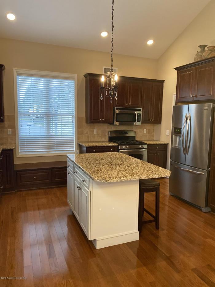 2006 Robinson Cl - Photo 2 of 23