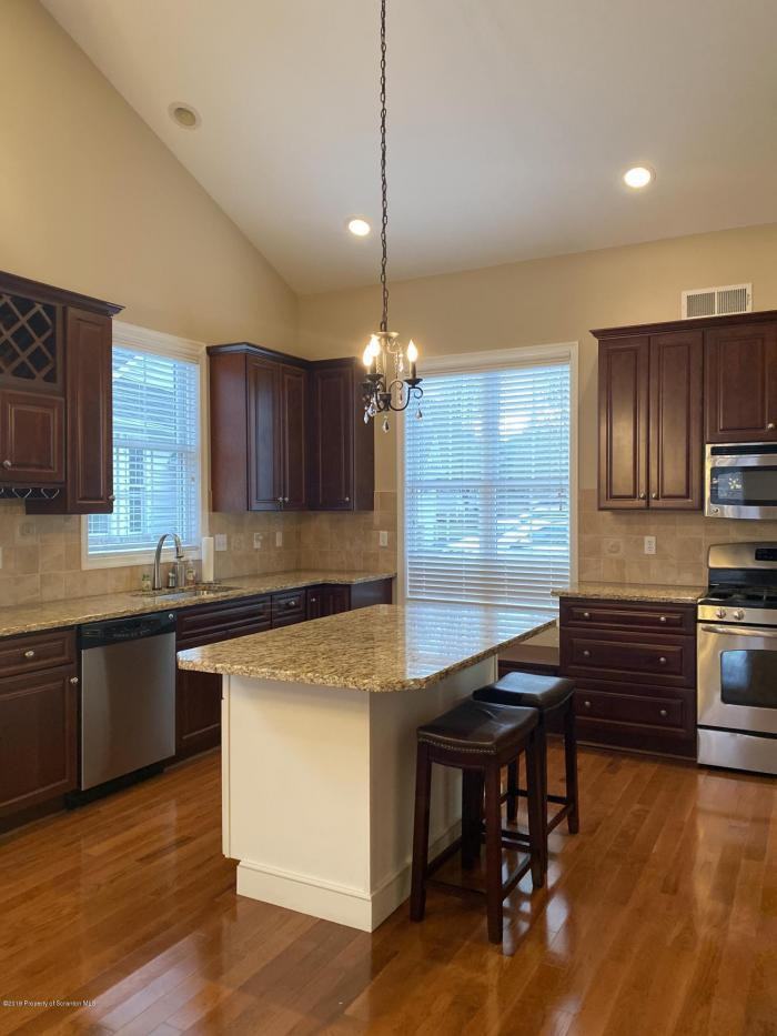 2006 Robinson Cl - Photo 3 of 23