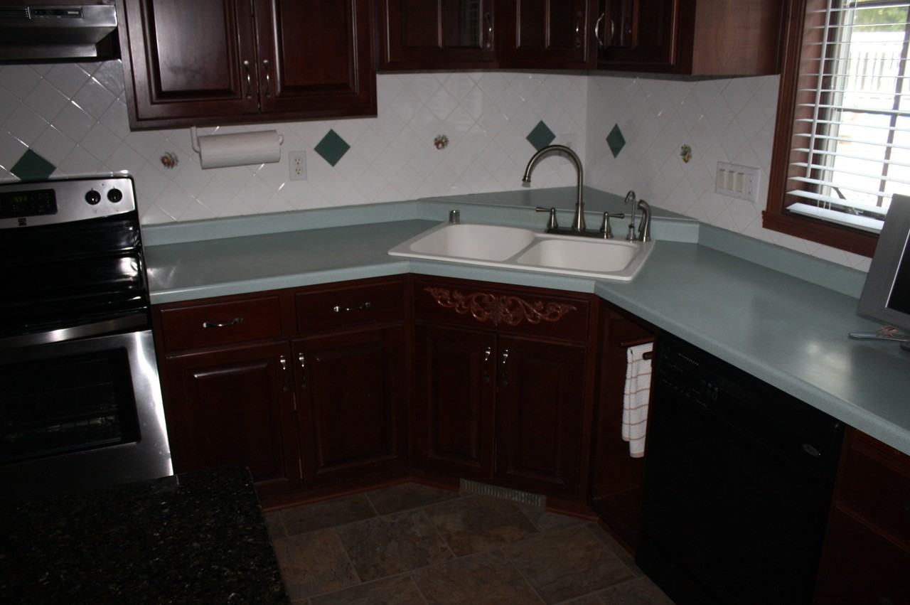 W197 Robinhood Ct - Photo 2 of 24