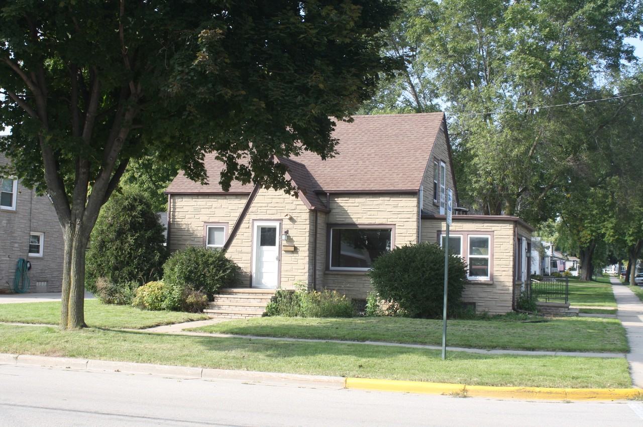 620 E Lincoln Ave - Photo 3 of 16