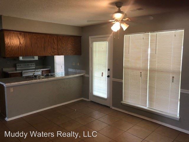 6572 Rosewood - Photo 3 of 15