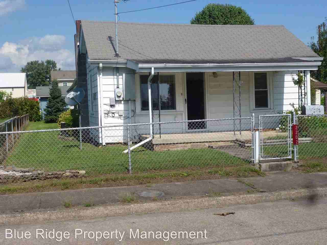 2202 Maxwell Avenue - Photo 2 of 13