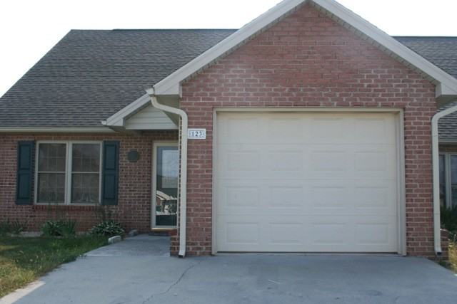 123 Alger Ln - Photo 2 of 35