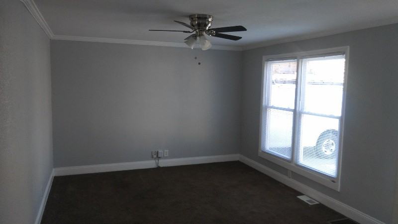 1301 E 66th Ter - Photo 2 of 8