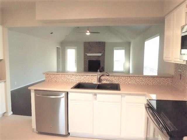 604 Lionel Way - Photo 2 of 13