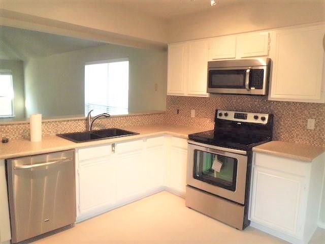 604 Lionel Way - Photo 3 of 13