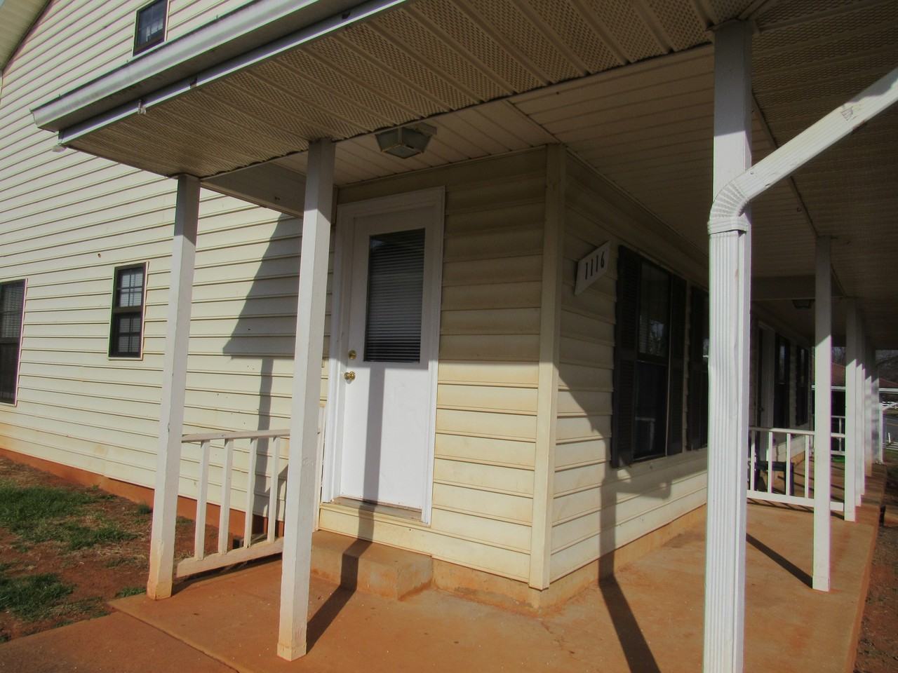 1116 Belle Ave - Photo 2 of 20