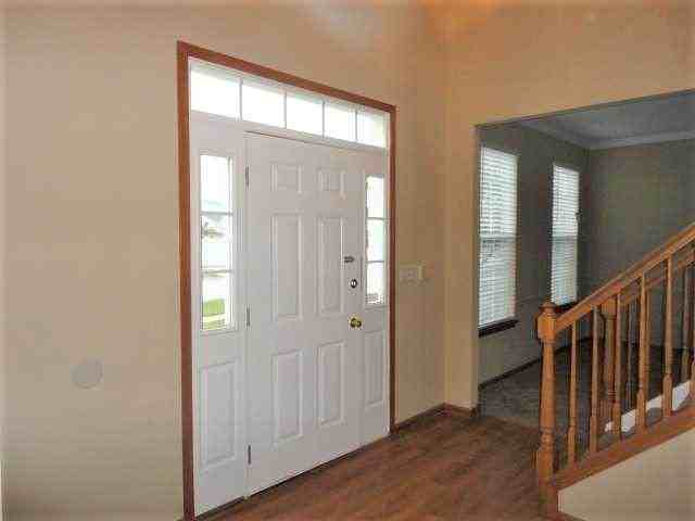 1604 Donegal Dr - Photo 3 of 20