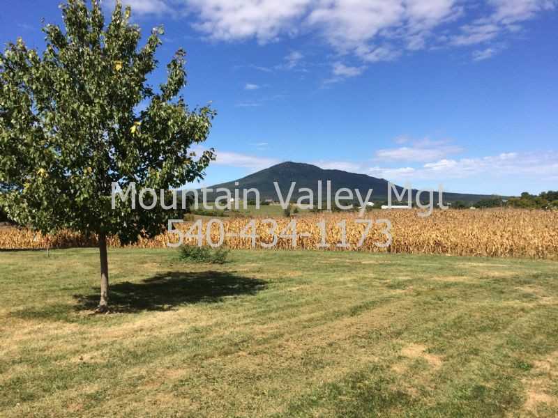 2477 Pineville Rd - Photo 2 of 8