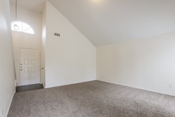 8314 Greenleaf Lake Dr - Photo 2 of 13