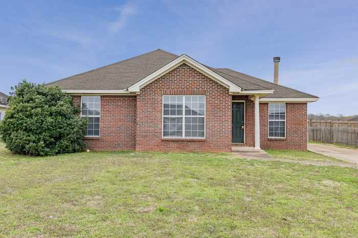 595 Mcdonald Drive - Photo 2 of 40