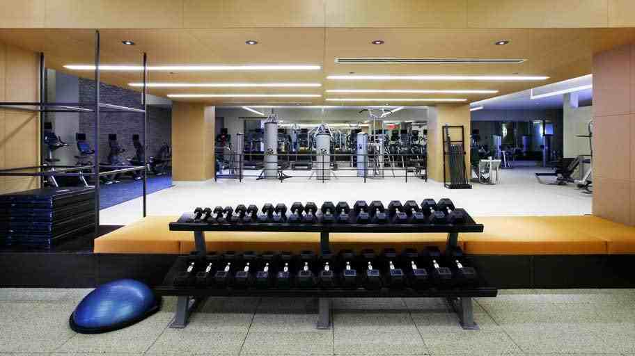 W 37th St #902 - Photo 5 of 8