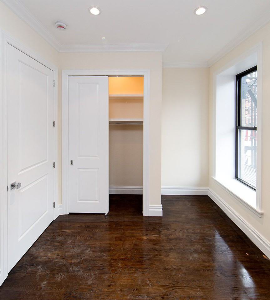 2nd Ave & 8th St #2q - Photo 3 of 7