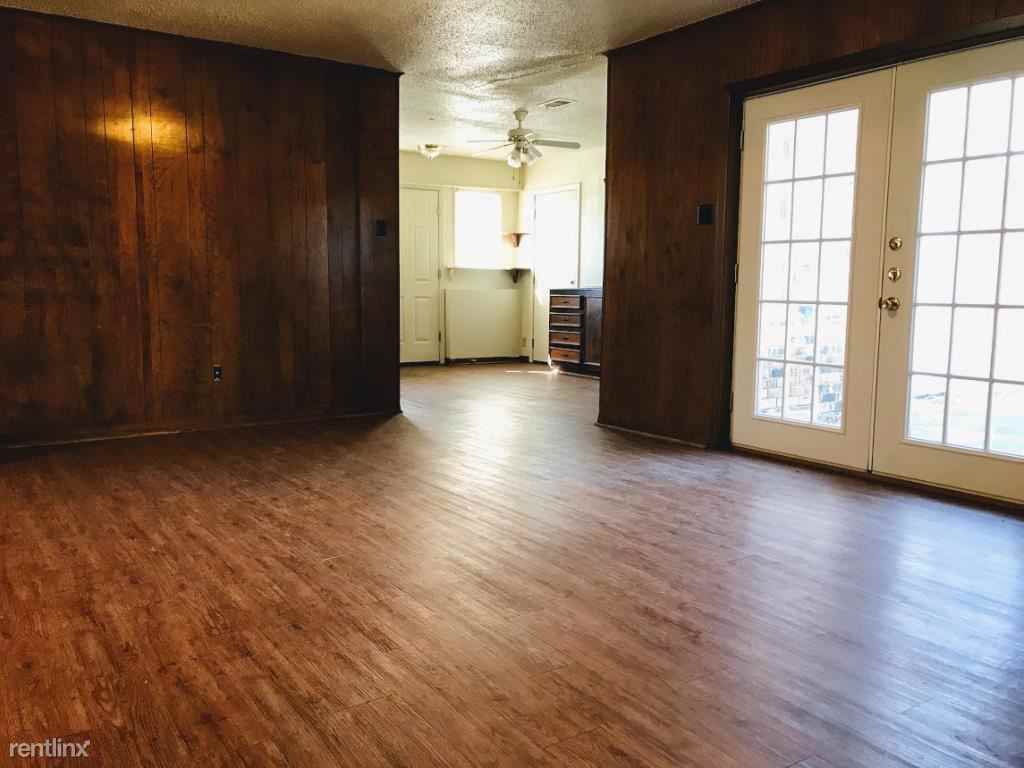 1219 S Ridgefield Cir - Photo 3 of 10