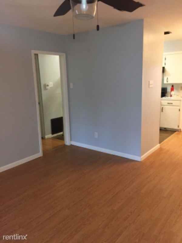 443 Normandy Rd - Photo 3 of 18