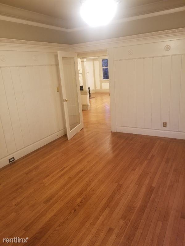 2811 Martin Luther King Jr Way - Photo 3 of 10