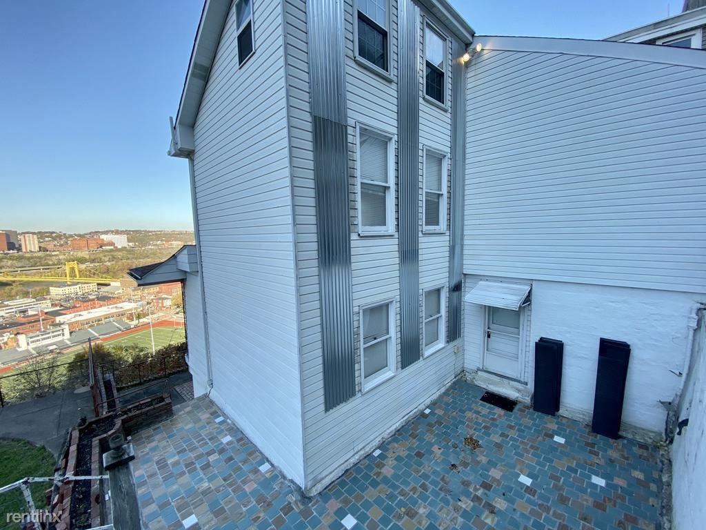 727 Arlington Ave - Photo 3 of 14