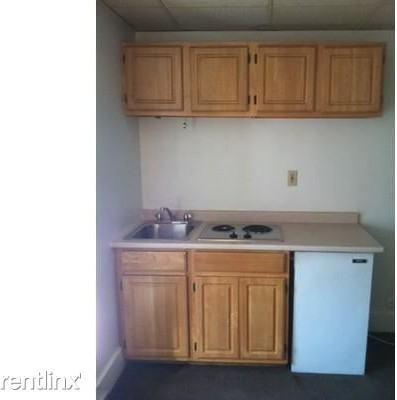 1059 Beacon St - Photo 3 of 3