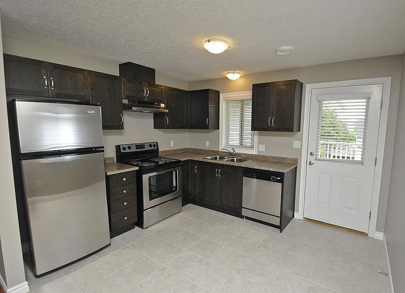 654 St. David St - Photo 2 of 14