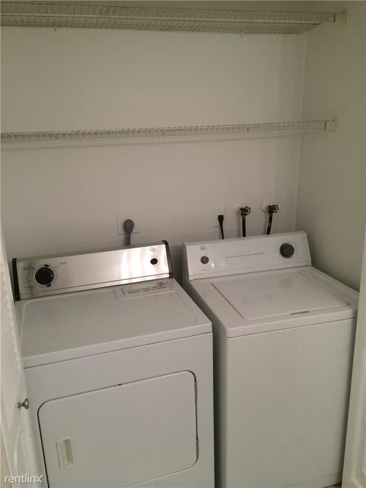 22133 Sw 103rd Ave - Photo 3 of 14