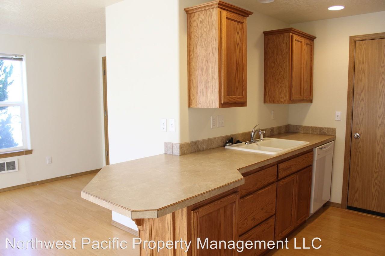 640-642 Broad Street - Photo 3 of 8