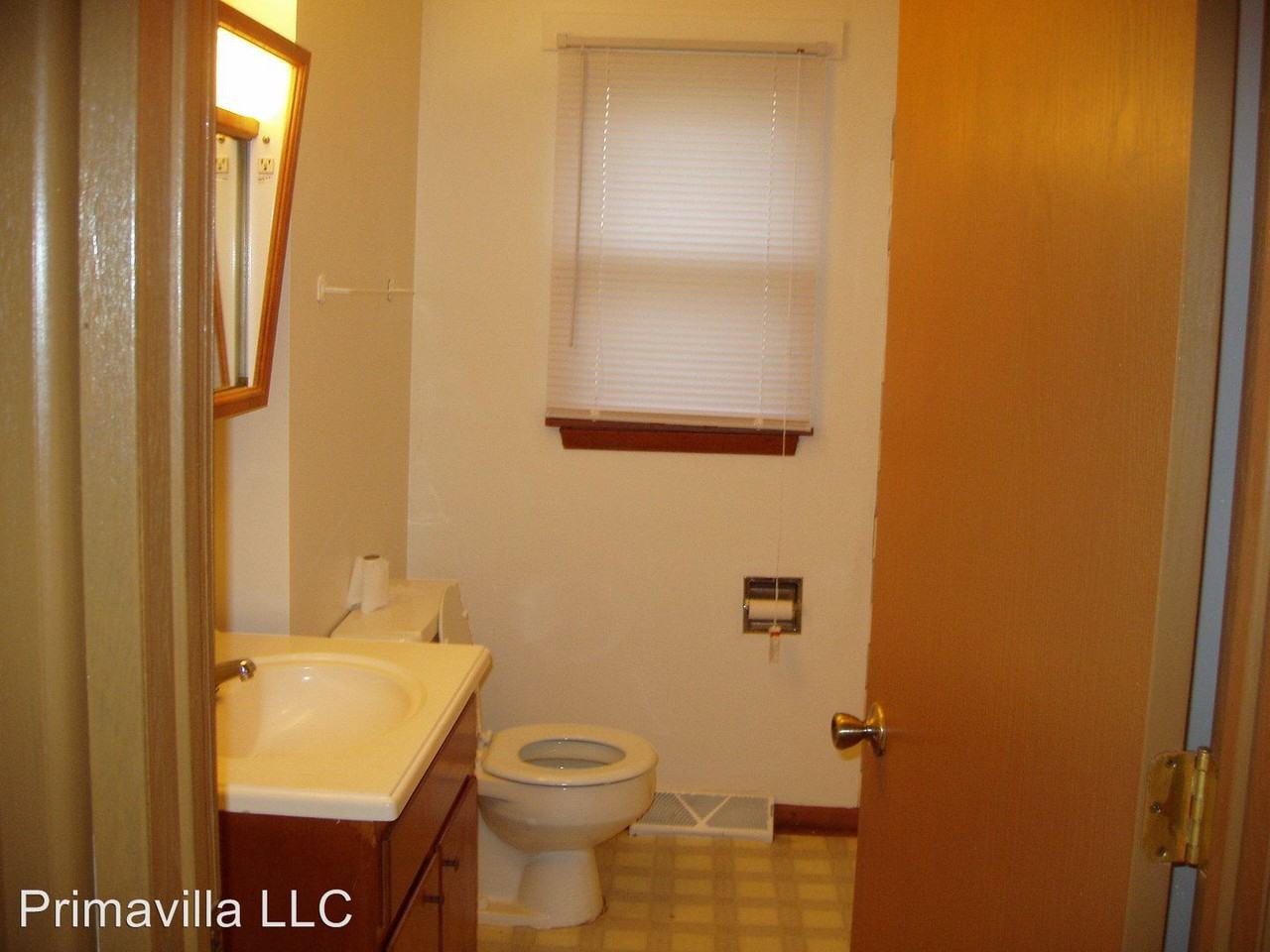 1221-1223 46th Ave. - Photo 2 of 12