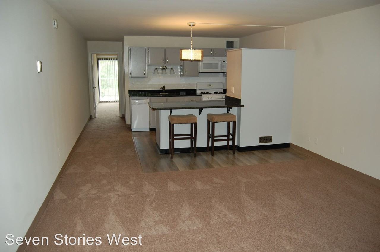 Seven Stories West 429 N.  Hawkins Ave. - Photo 3 of 7