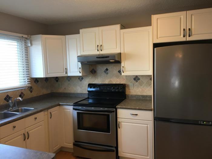 8707 97 Park Street - Photo 2 of 10