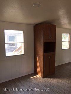 303 N. DIVISION - Photo 3 of 4