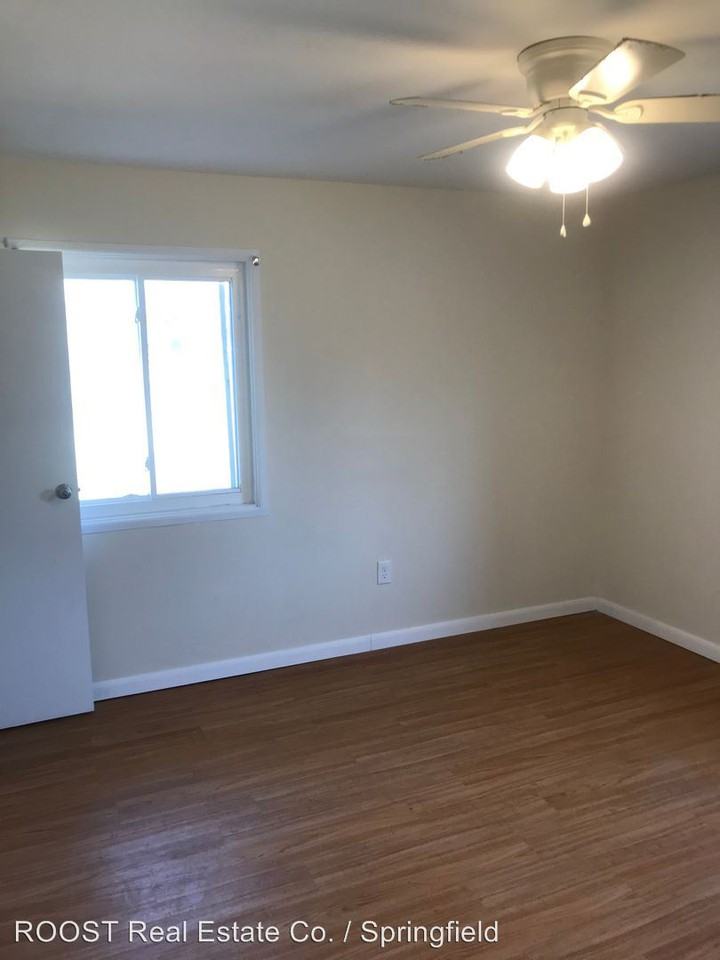 100 Sturgeon Street - Photo 2 of 16