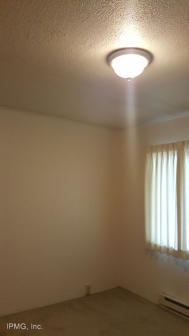2305-2355 Leonard Ave S E - Photo 3 of 6