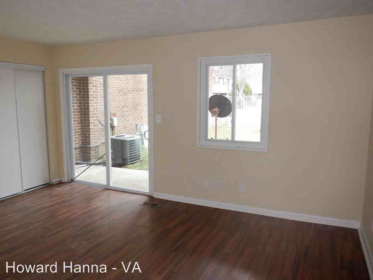 6445 Faraday Court - Photo 3 of 10