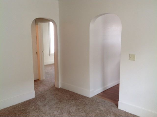 310 N 30th St - Photo 5 of 19