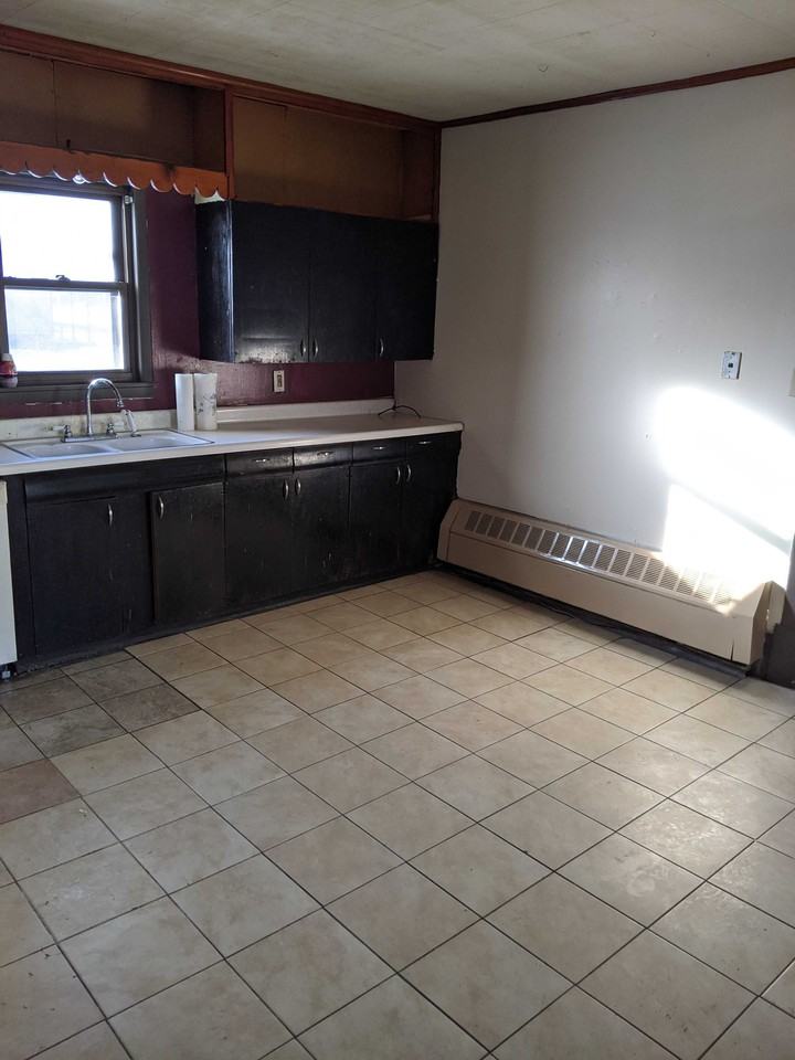 1636 3rd St N - Photo 2 of 10