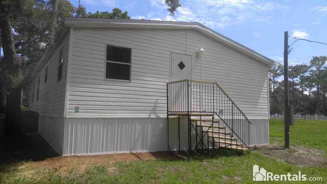 17431 East Rd - Photo 3 of 10