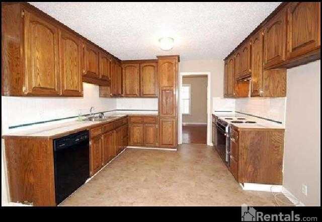 30 Roberts Drive - Photo 3 of 10