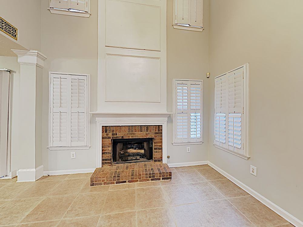 1312 Glenover Way - Photo 3 of 17