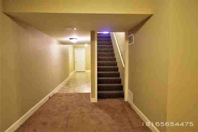 6605 Nw 70th Street - Photo 3 of 15