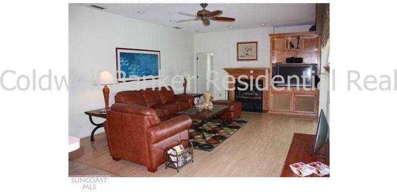 4149 Ridgemoor Dr N - Photo 3 of 8