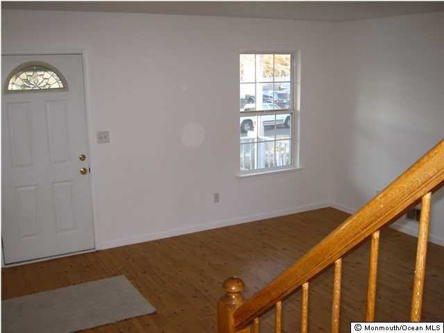 15 Brainard Ave - Photo 3 of 11