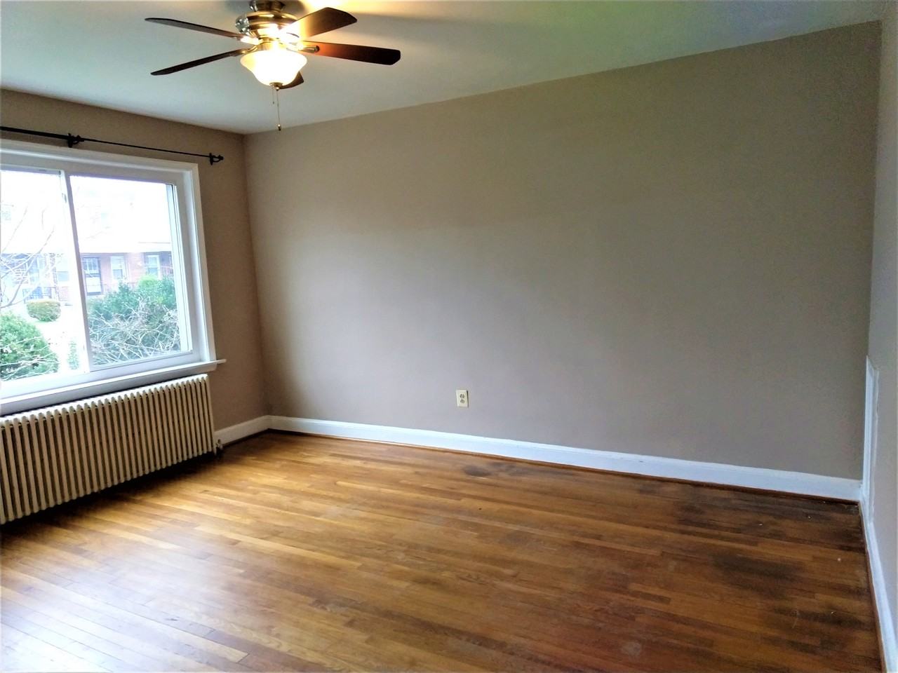 19th St NE & D St NE - Photo 3 of 23