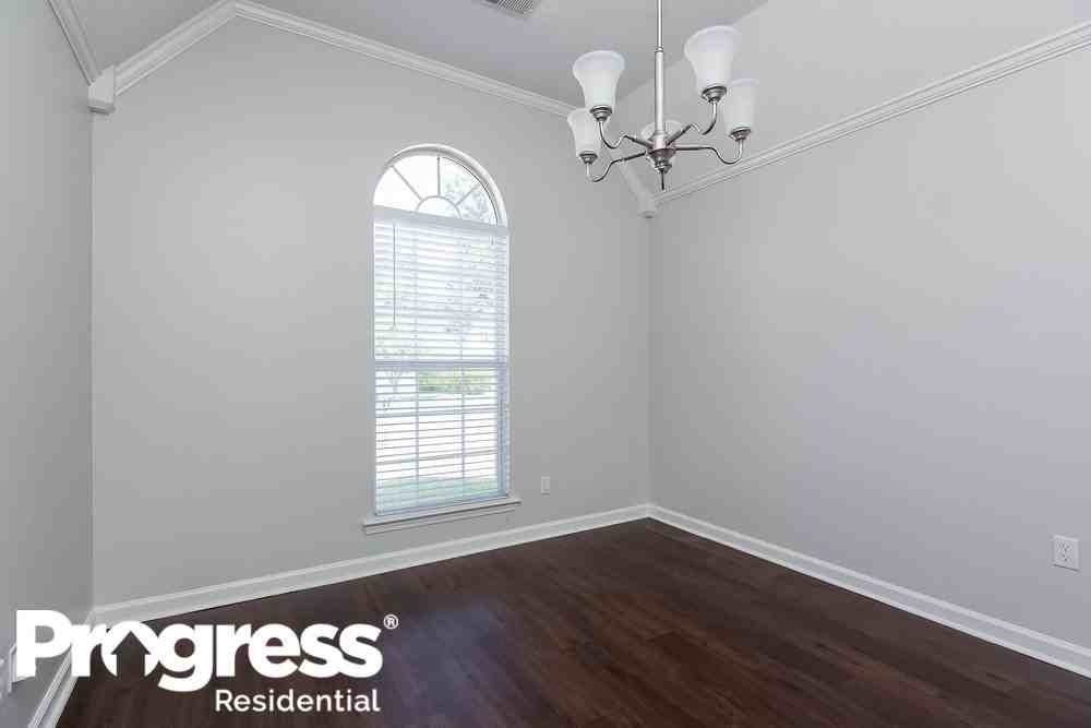 5186 Zachery Run - Photo 3 of 15