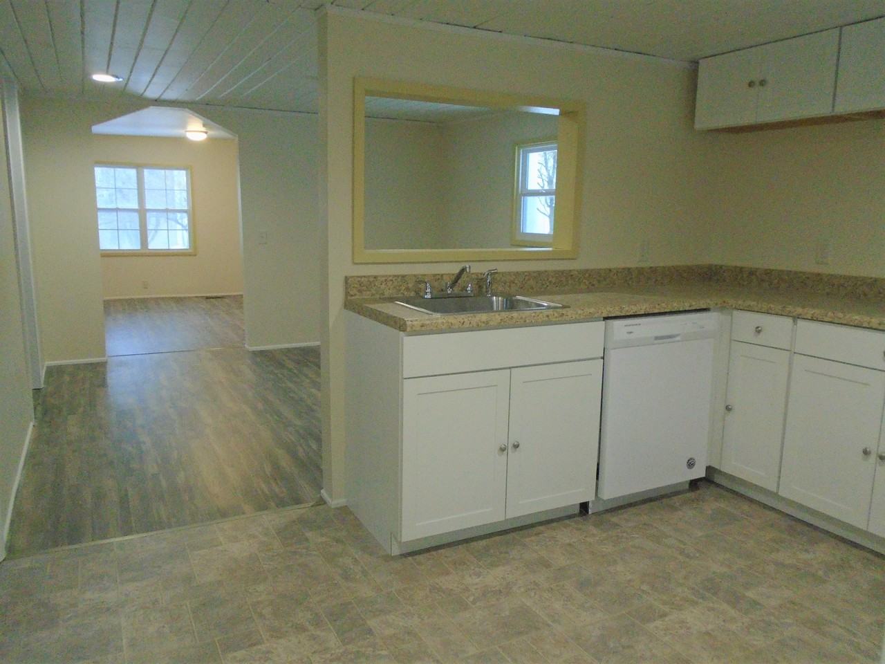 102 Catherine Street - Photo 2 of 15