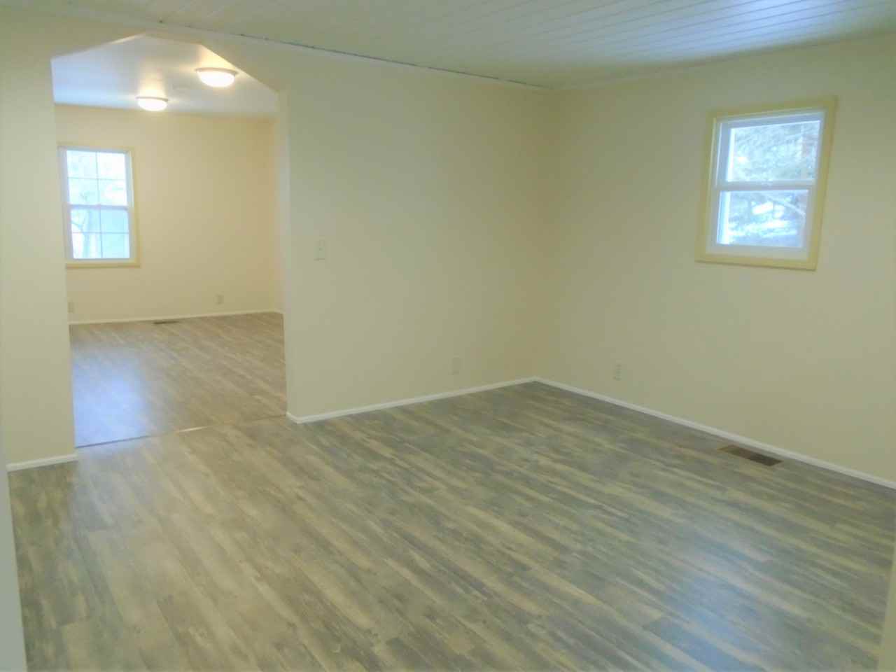 102 Catherine Street - Photo 3 of 15