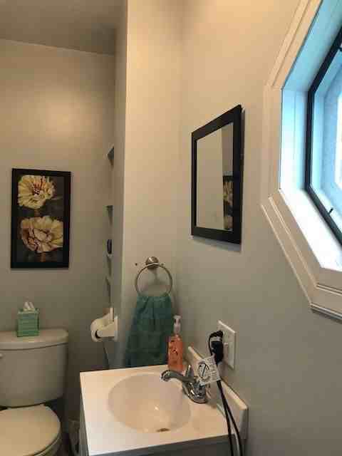 527 1/2 1/2 N Market Street - Photo 3 of 24
